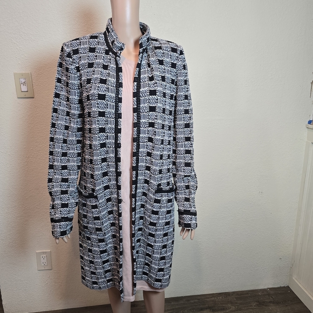 St. John Collection Tweed Black/White Long Jacket Women's 14 Checkered Coat - Picture 3 of 16